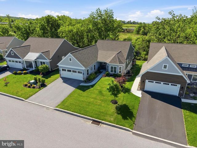 1084 ALDEN WAY, Lebanon, PA 17042