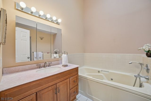 69 Lapis Cir, West Orange Twp., NJ 07052