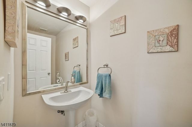 69 Lapis Cir, West Orange Twp., NJ 07052