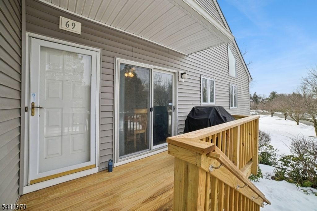 69 Lapis Cir, West Orange Twp., NJ 07052