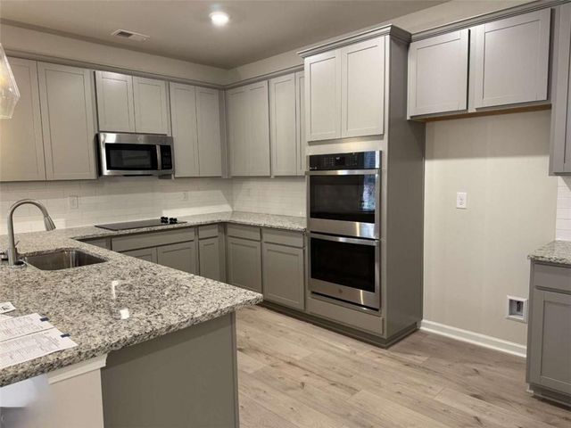 1409 Leafar Way, Mcdonough, GA 30253