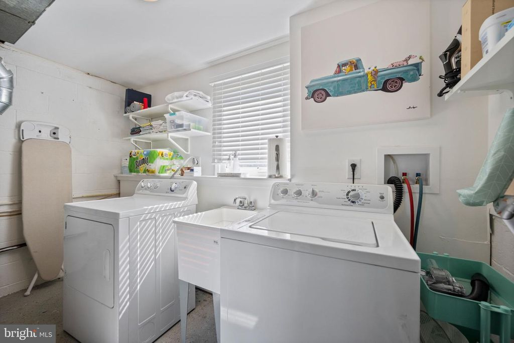 Image 38 of property listing at 6 PICKETT RD, Lutherville Timonium, MD 21093