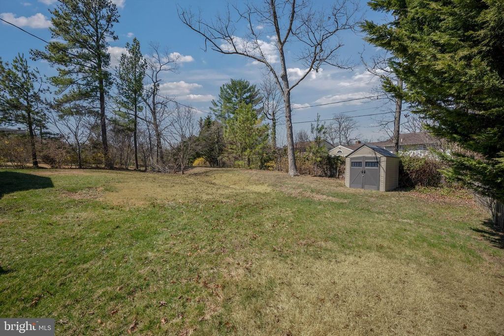 Image 42 of property listing at 6 PICKETT RD, Lutherville Timonium, MD 21093