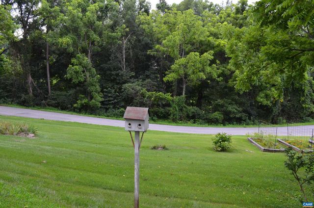 10778 ROCKFISH RIVER RD, Shipman, VA 22971