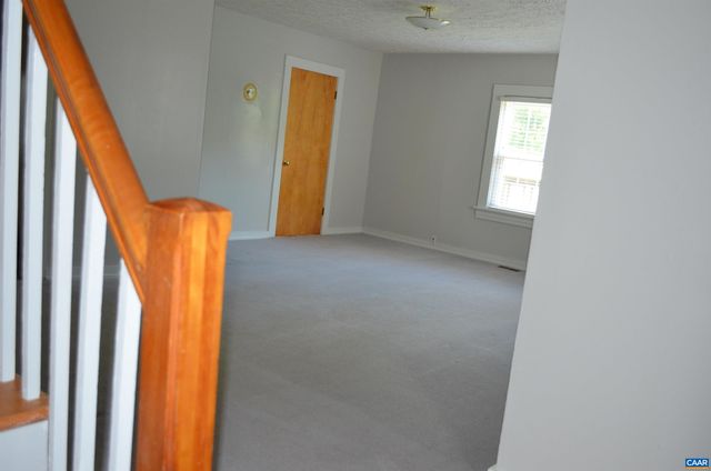 10778 ROCKFISH RIVER RD, Shipman, VA 22971