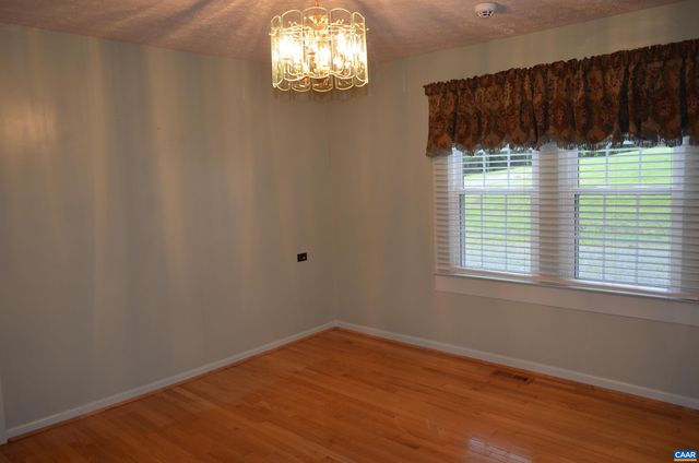 10778 ROCKFISH RIVER RD, Shipman, VA 22971