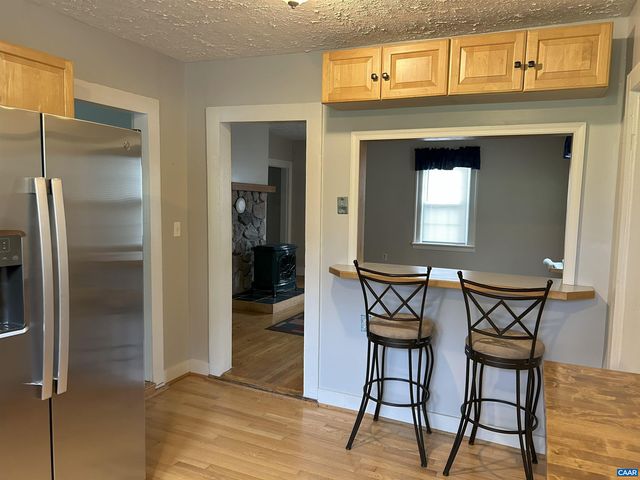 10778 ROCKFISH RIVER RD, Shipman, VA 22971