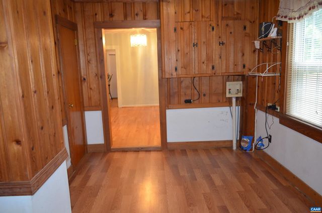 10778 ROCKFISH RIVER RD, Shipman, VA 22971