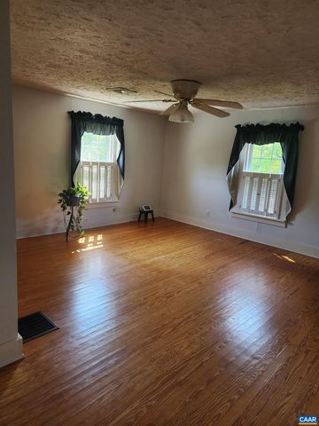 10778 ROCKFISH RIVER RD, Shipman, VA 22971