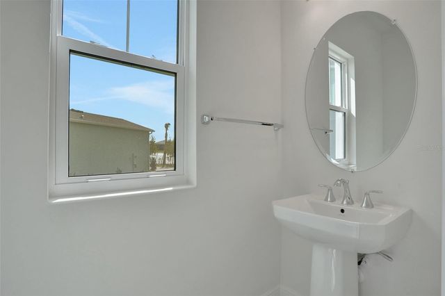 200 EAGLESTON LANE, Lakewood Ranch, FL 34240