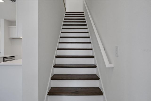 200 EAGLESTON LANE, Lakewood Ranch, FL 34240