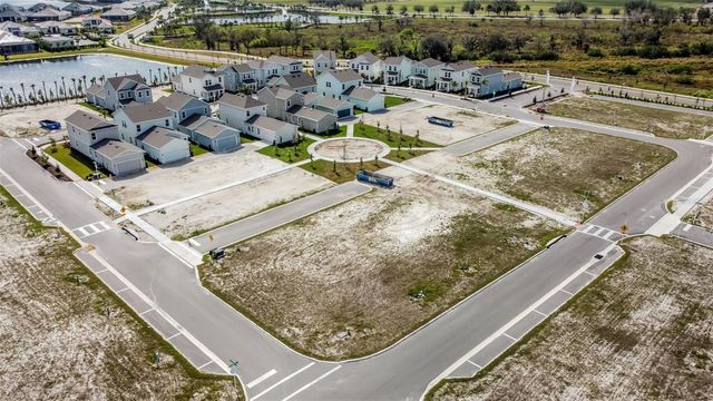 200 EAGLESTON LANE, Lakewood Ranch, FL 34240