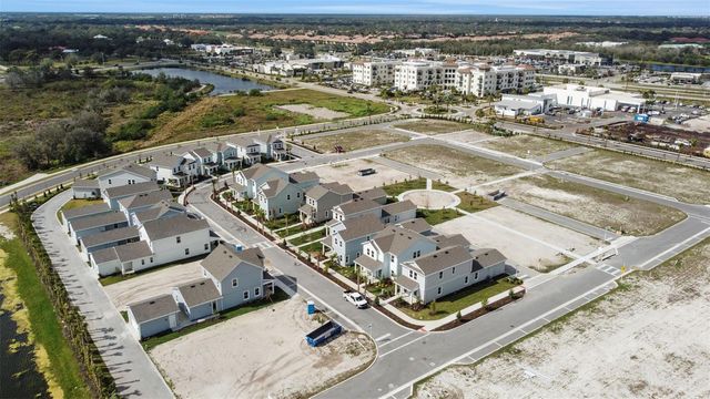 200 EAGLESTON LANE, Lakewood Ranch, FL 34240