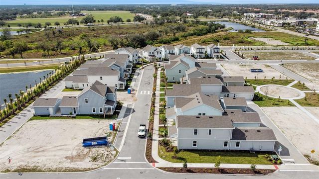 200 EAGLESTON LANE, Lakewood Ranch, FL 34240