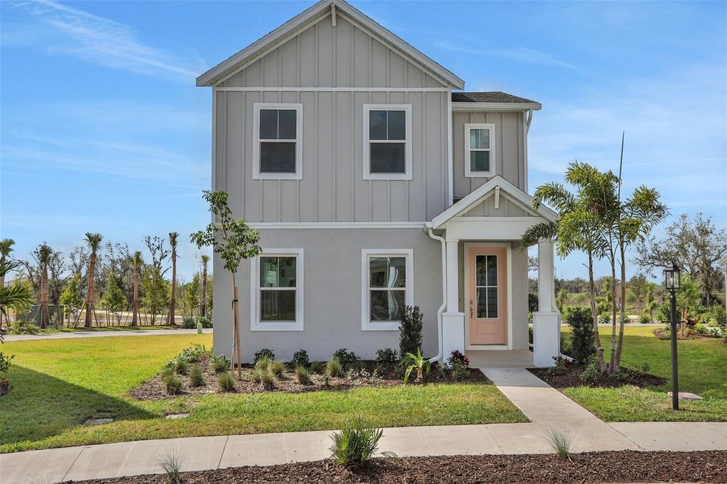 200 EAGLESTON LANE, Lakewood Ranch, FL 34240