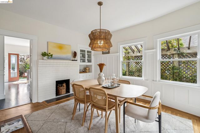 5360 LOCKSLEY Ave, Oakland, CA 94618