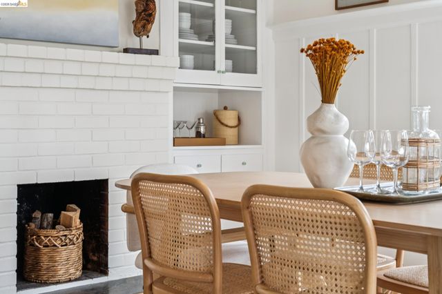 5360 LOCKSLEY Ave, Oakland, CA 94618