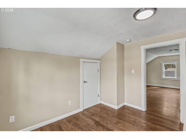 3801 Ne 82ND Ave, Portland, OR 97220