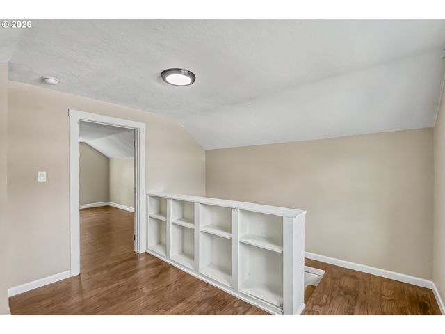 3801 Ne 82ND Ave, Portland, OR 97220