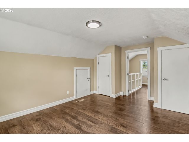 3801 Ne 82ND Ave, Portland, OR 97220