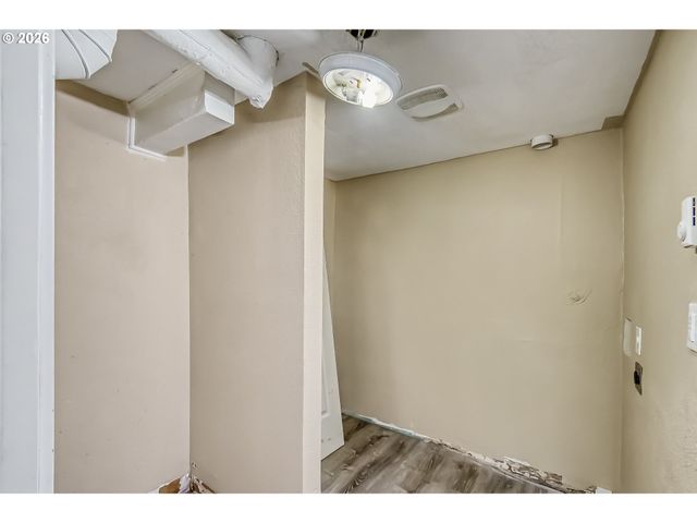 3801 Ne 82ND Ave, Portland, OR 97220