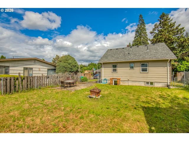 3801 Ne 82ND Ave, Portland, OR 97220