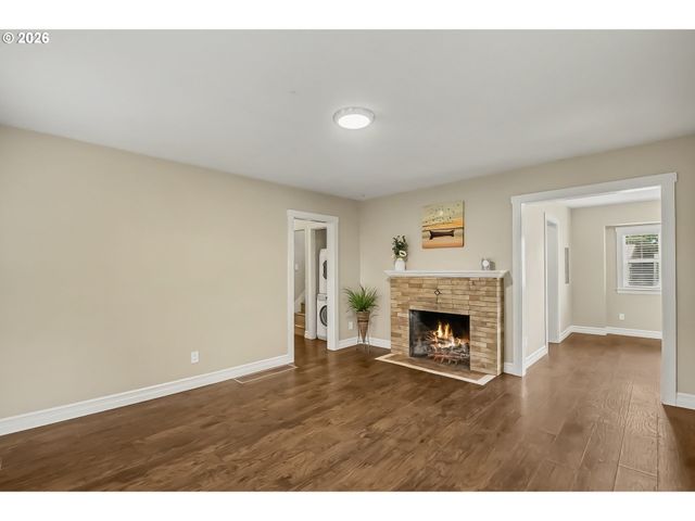 3801 Ne 82ND Ave, Portland, OR 97220