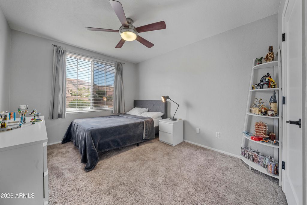 Image 18 of property listing at 1725 W MUIRWOOD Drive, Phoenix, AZ 85045