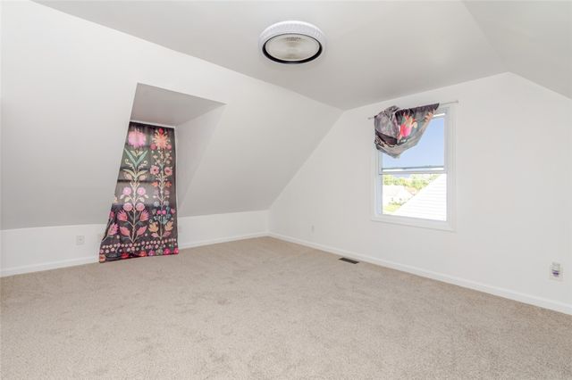2014 W Bataan Drive, Kettering, OH 45420