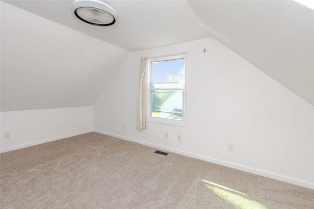 2014 W Bataan Drive, Kettering, OH 45420