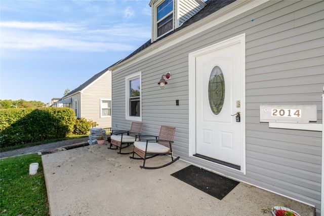 2014 W Bataan Drive, Kettering, OH 45420