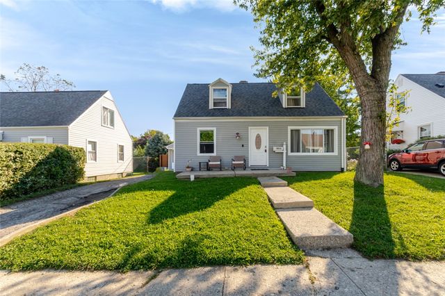 2014 W Bataan Drive, Kettering, OH 45420
