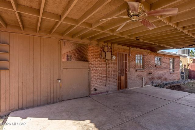 945 E Prince Road, Tucson, AZ 85719