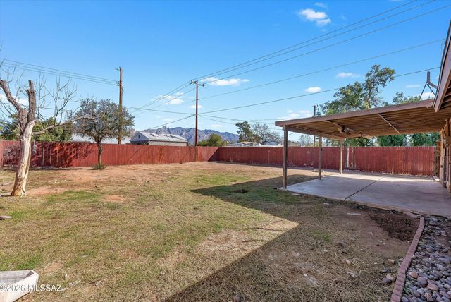 945 E Prince Road, Tucson, AZ 85719