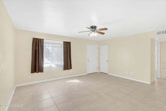 945 E Prince Road, Tucson, AZ 85719