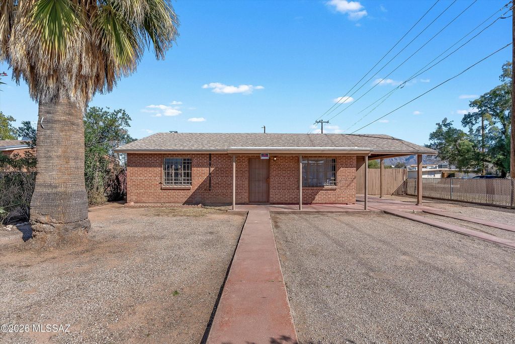 945 E Prince Road, Tucson, AZ 85719