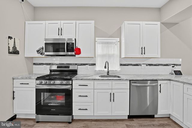 306 PARK, Woodbury, NJ 08096