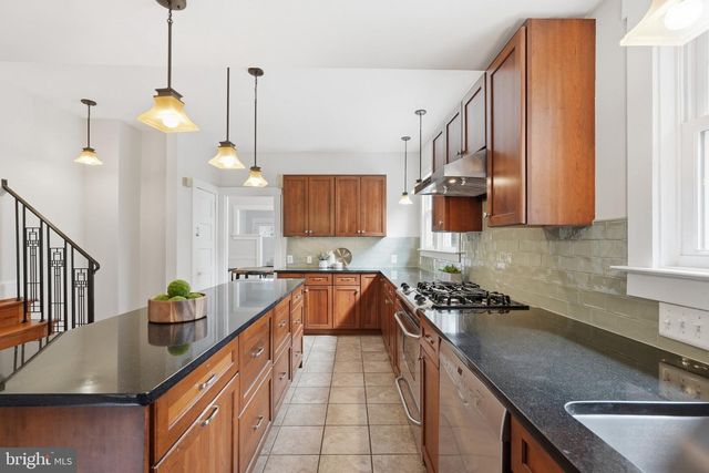 6610 5TH NW, Washington, DC 20012
