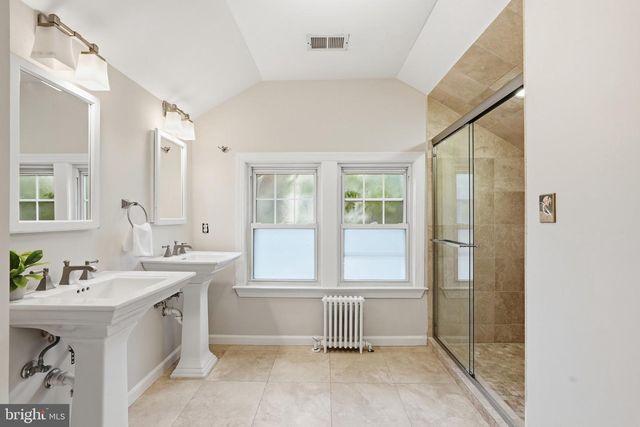 6610 5TH NW, Washington, DC 20012