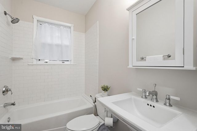 6610 5TH NW, Washington, DC 20012