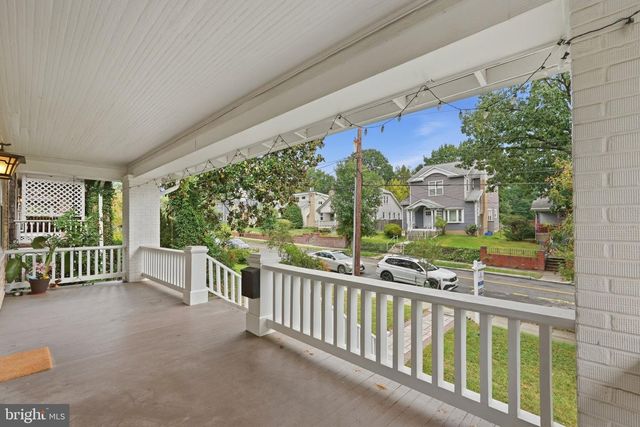 6610 5TH NW, Washington, DC 20012