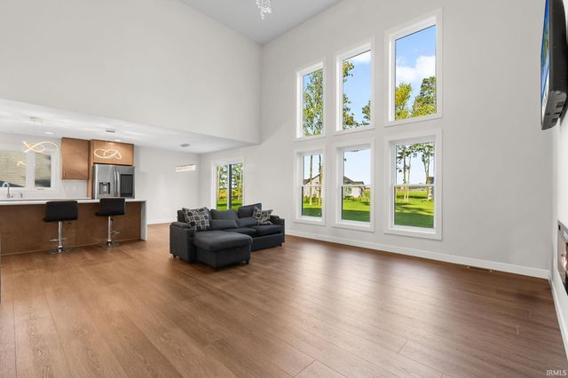 54842 Black Oak Court, Bristol, IN 46507