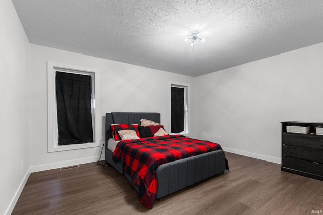 54842 Black Oak Court, Bristol, IN 46507