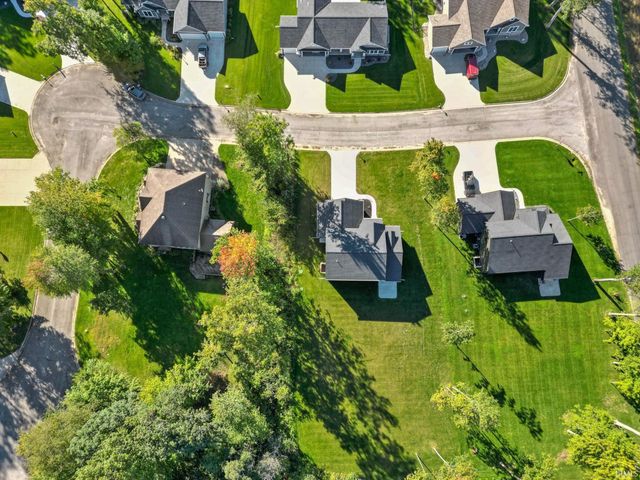 54842 Black Oak Court, Bristol, IN 46507