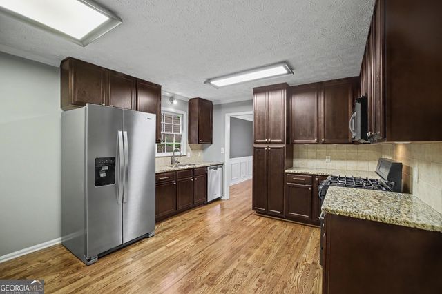 1033 Atherton Lane, Woodstock, GA 30189