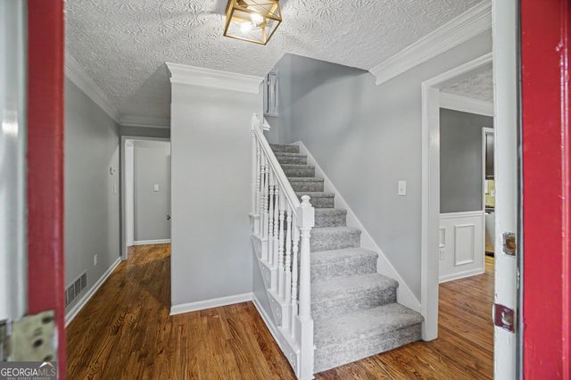 1033 Atherton Lane, Woodstock, GA 30189