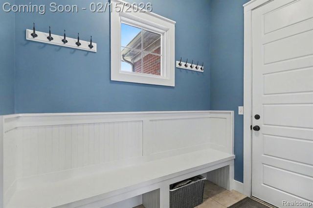 451 Oak Arbor Circle, Rochester, MI 48306