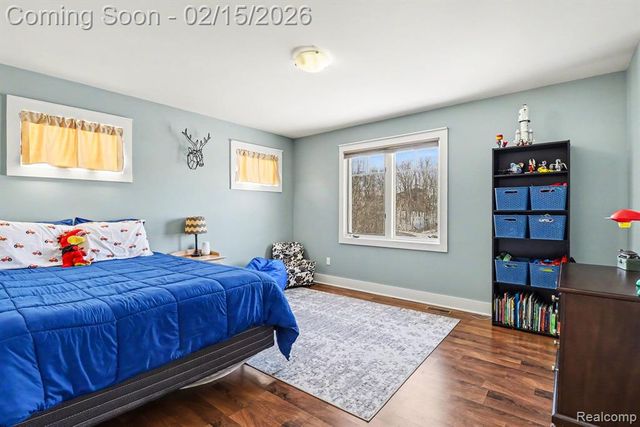 451 Oak Arbor Circle, Rochester, MI 48306