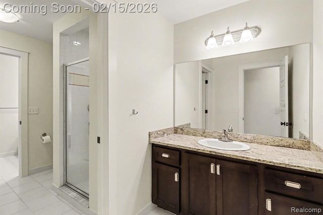 451 Oak Arbor Circle, Rochester, MI 48306