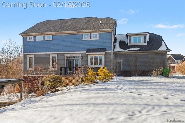 451 Oak Arbor Circle, Rochester, MI 48306